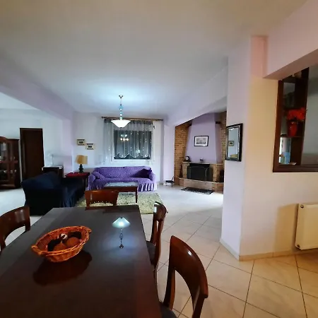 Cottage Villa Vila Trílofon